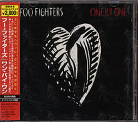 FOO FIGHTERS - One By One - 1