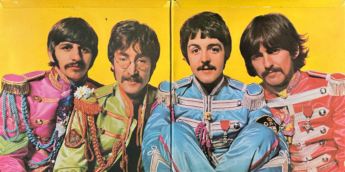 Sgt. Pepper's Lonely Hearts Club Band - Image 3