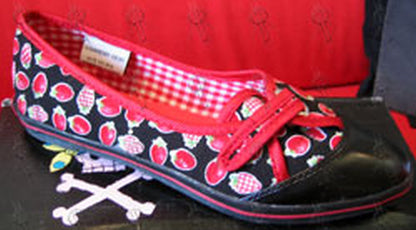 DRAVEN - Black 'Strawberry Fields' Design Slip-On Shoes - 2