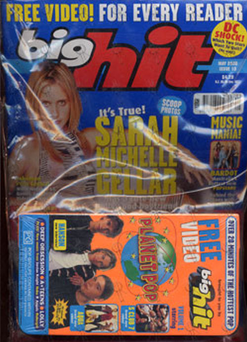GELLAR-- SARAH MICHELLE - &#39;Big Hit&#39; - May 2000 - Issue 18 - Sarah Michelle Gellar On Cover - 1