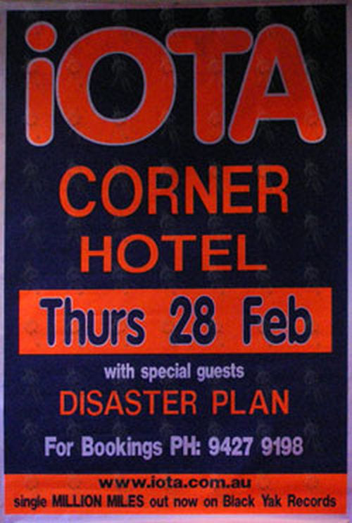 IOTA - Corner Hotel