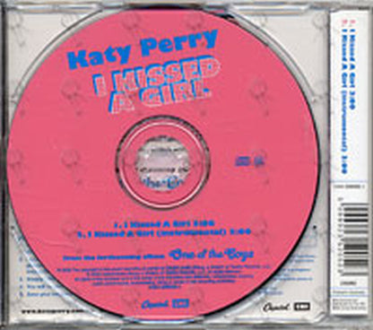 PERRY-- KATY - I Kissed A Girl - 2