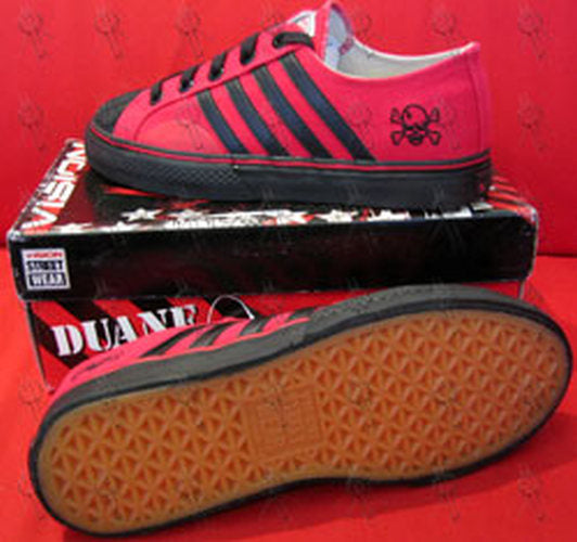 PETERS-- DUANE - Red With Black Stripes 'Skull' Design Low-Top Shoes - 1