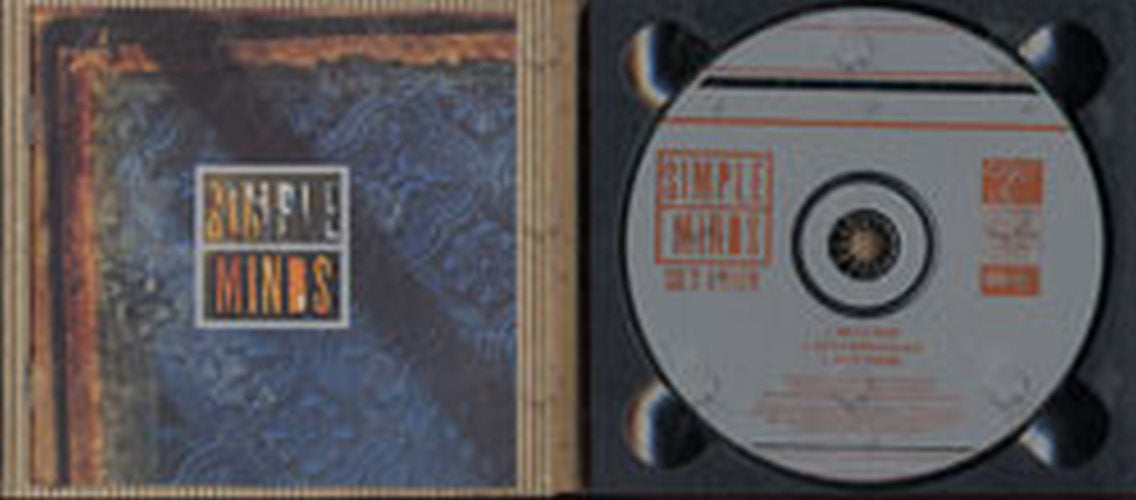 SIMPLE MINDS - She's A River - 3