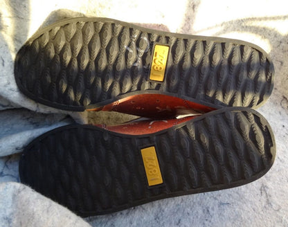 A Picture Says A Thousand Words Design Slip On Shoes